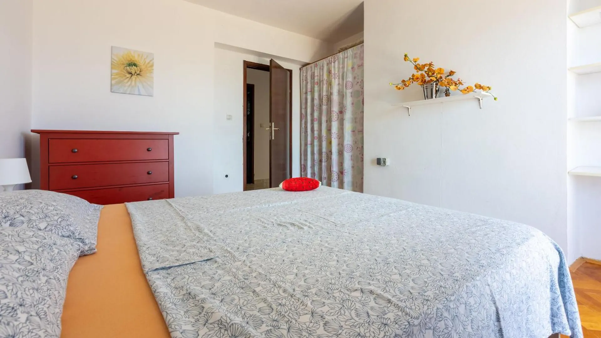 Apartments Aneta Povile