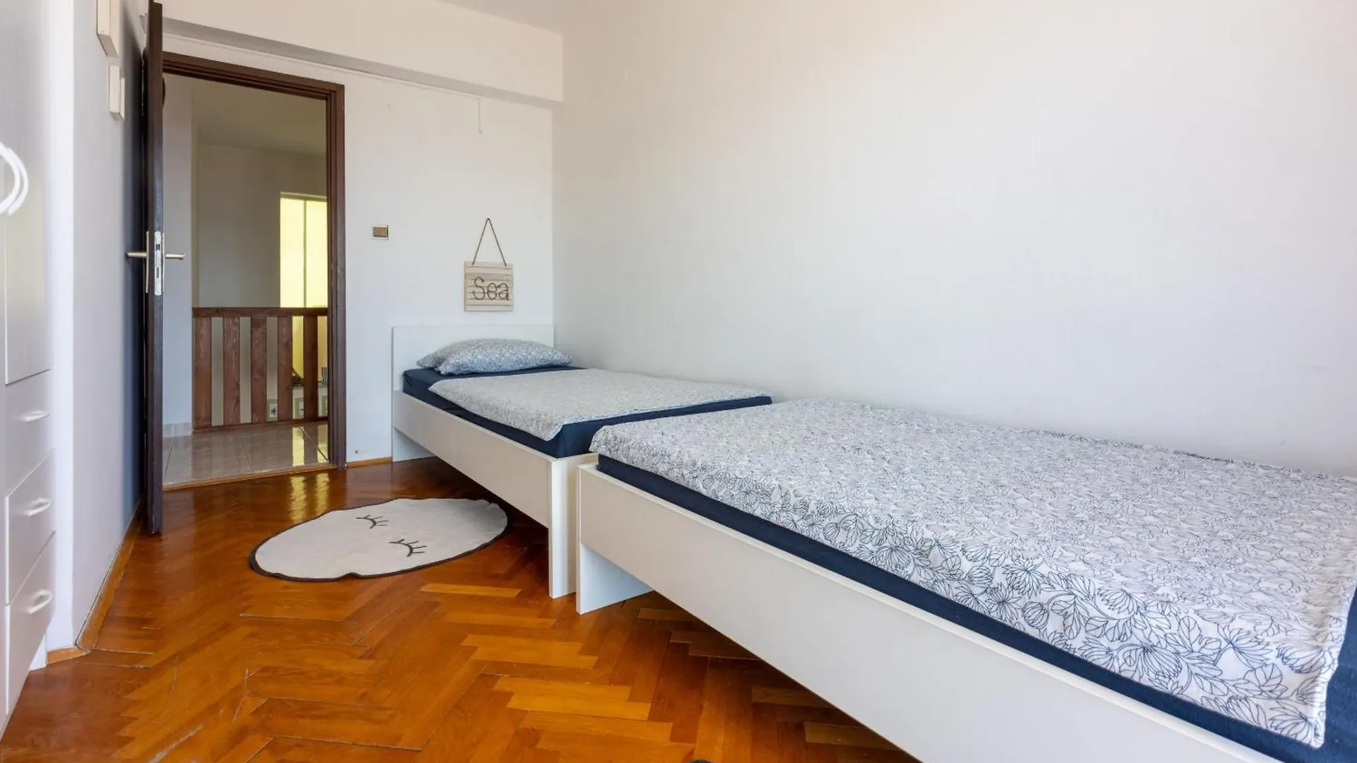 Apartments Aneta Povile