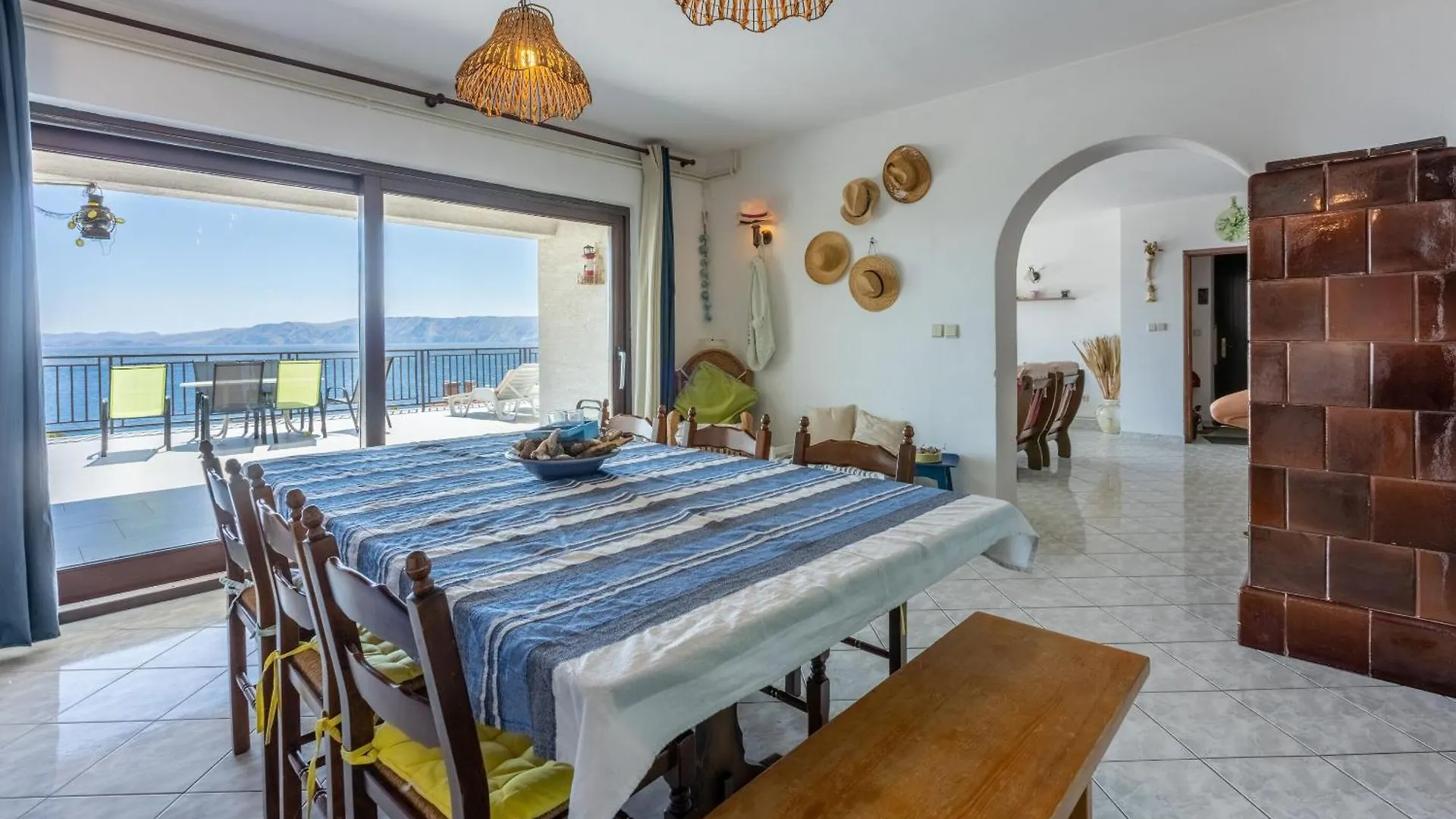 Apartments Aneta Povile 0*,