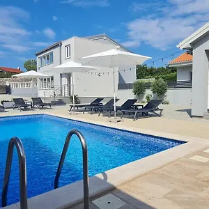 House Vallis Aurea Apartment